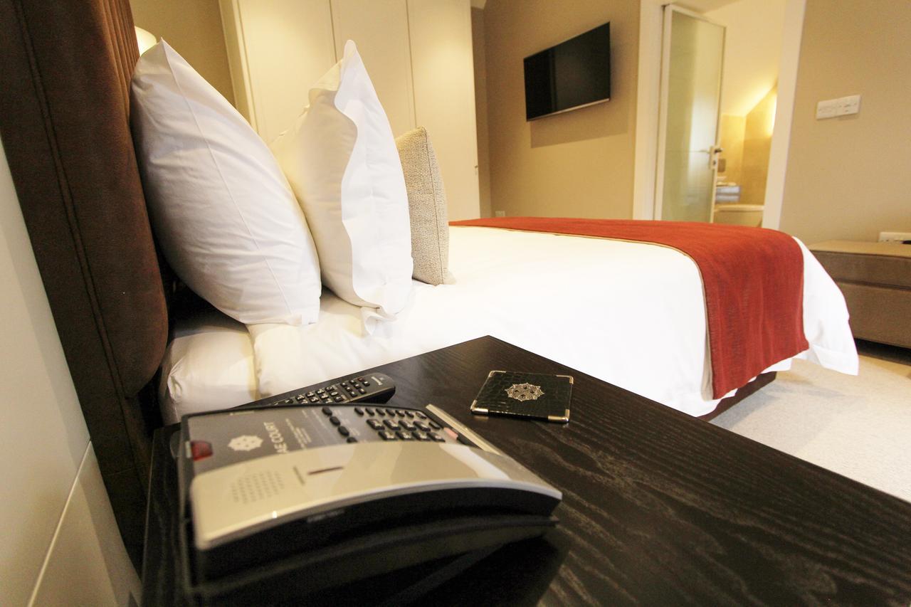 Cae Court Hotel บริดจ์เอนด์ ภายนอก รูปภาพ